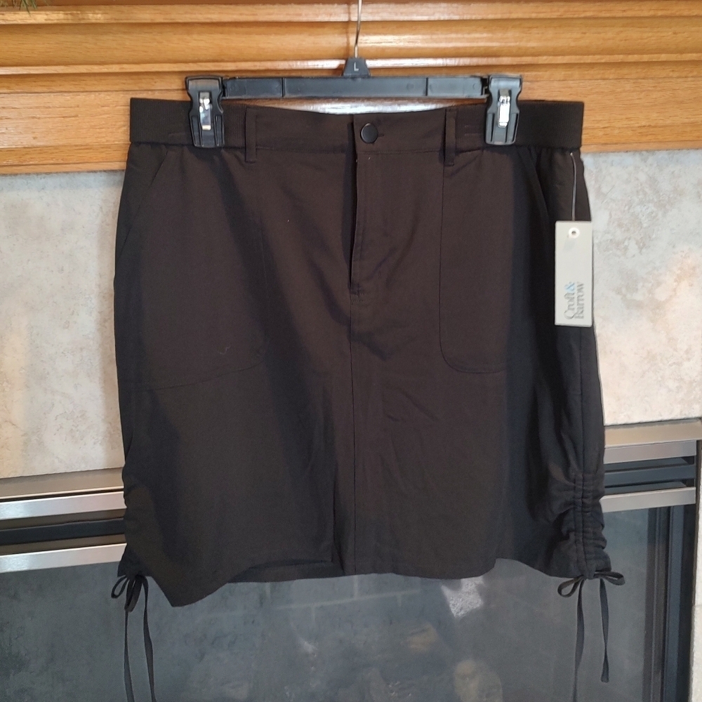 Croft & Barrow Size 10 Black Midrise Breathable Skort! NWT